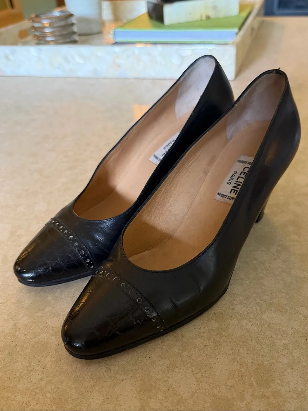 Vintage Céline black leather pumps Alligator cap toes women’s size eu 34